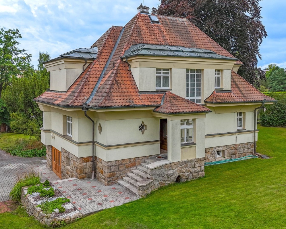 Prodej vily ve Skalné